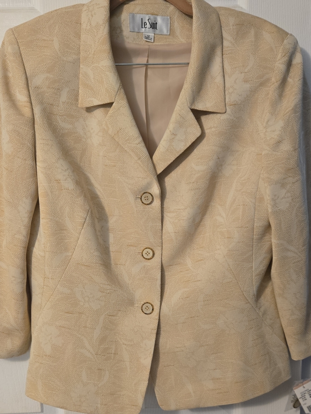 Le Suit Women's Cream Floral Jacquard Blazer 2 Piece Suit